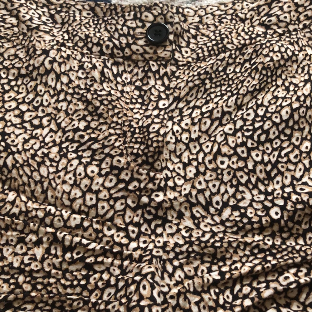 Madison Patterned Shorts - Picture 2 of 5